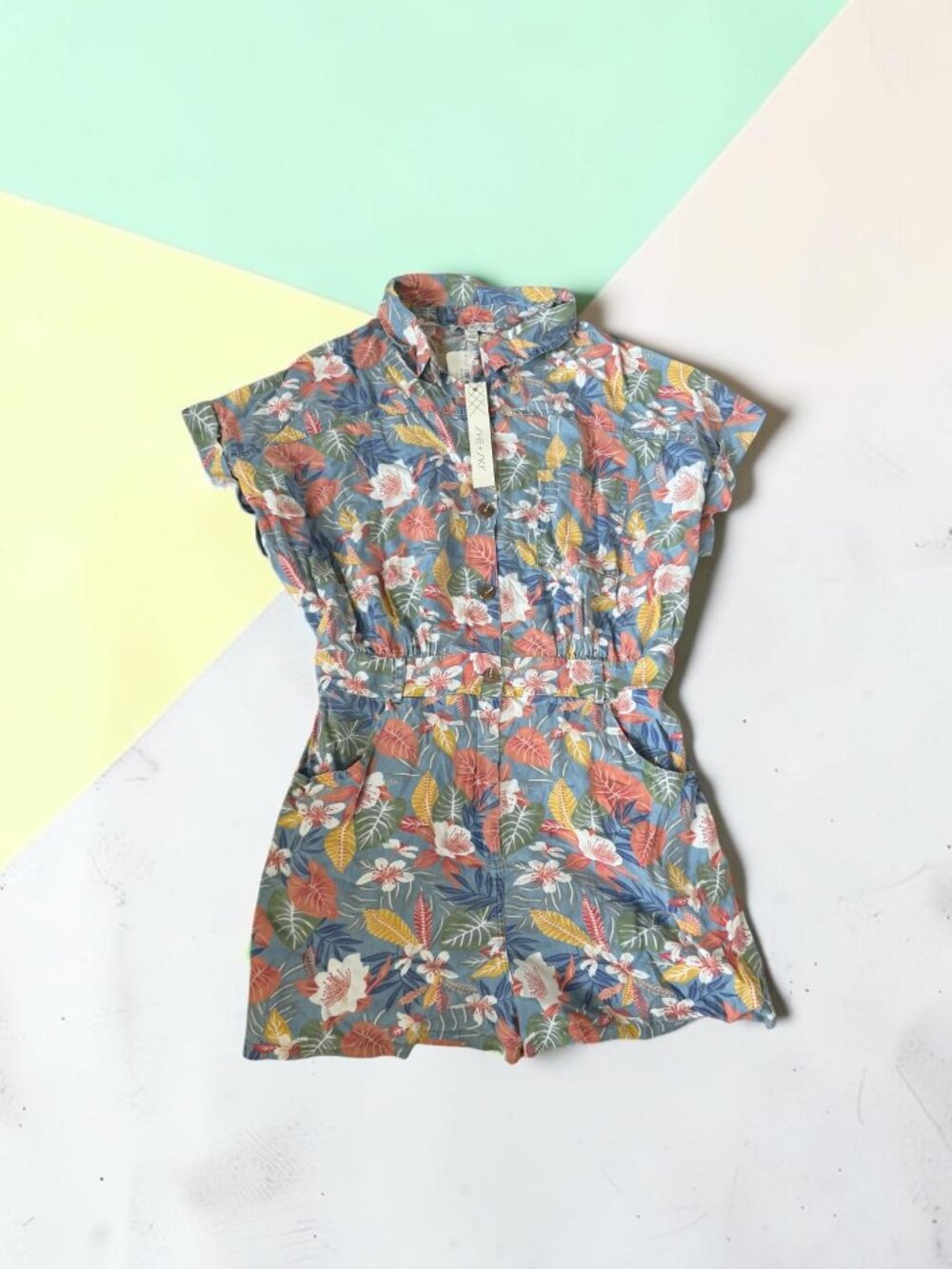 SHE & SKY Hawaiian Floral Print Romper Size Large NEW NWT